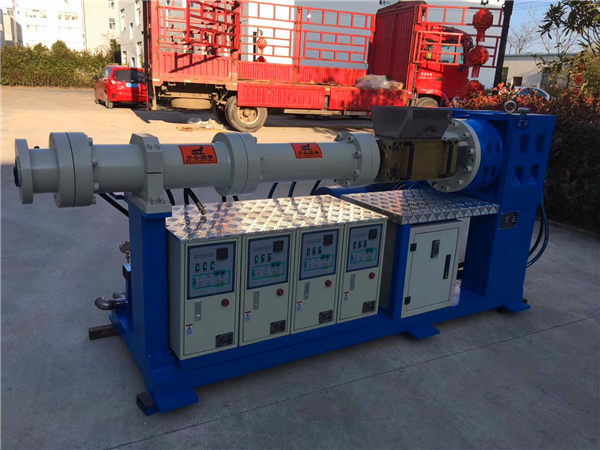 螺桿式冷水機(jī) 螺桿式冷水機(jī)