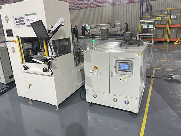 新能源冷熱一體機